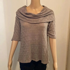 Simply Irresistible gray top size Medium, lightweight sheer sweater